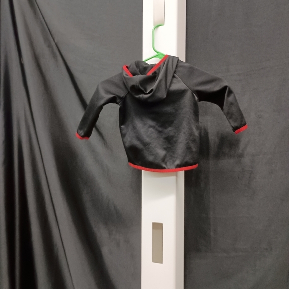 Reebok Black and Red Hoodie - Picture 5 of 11